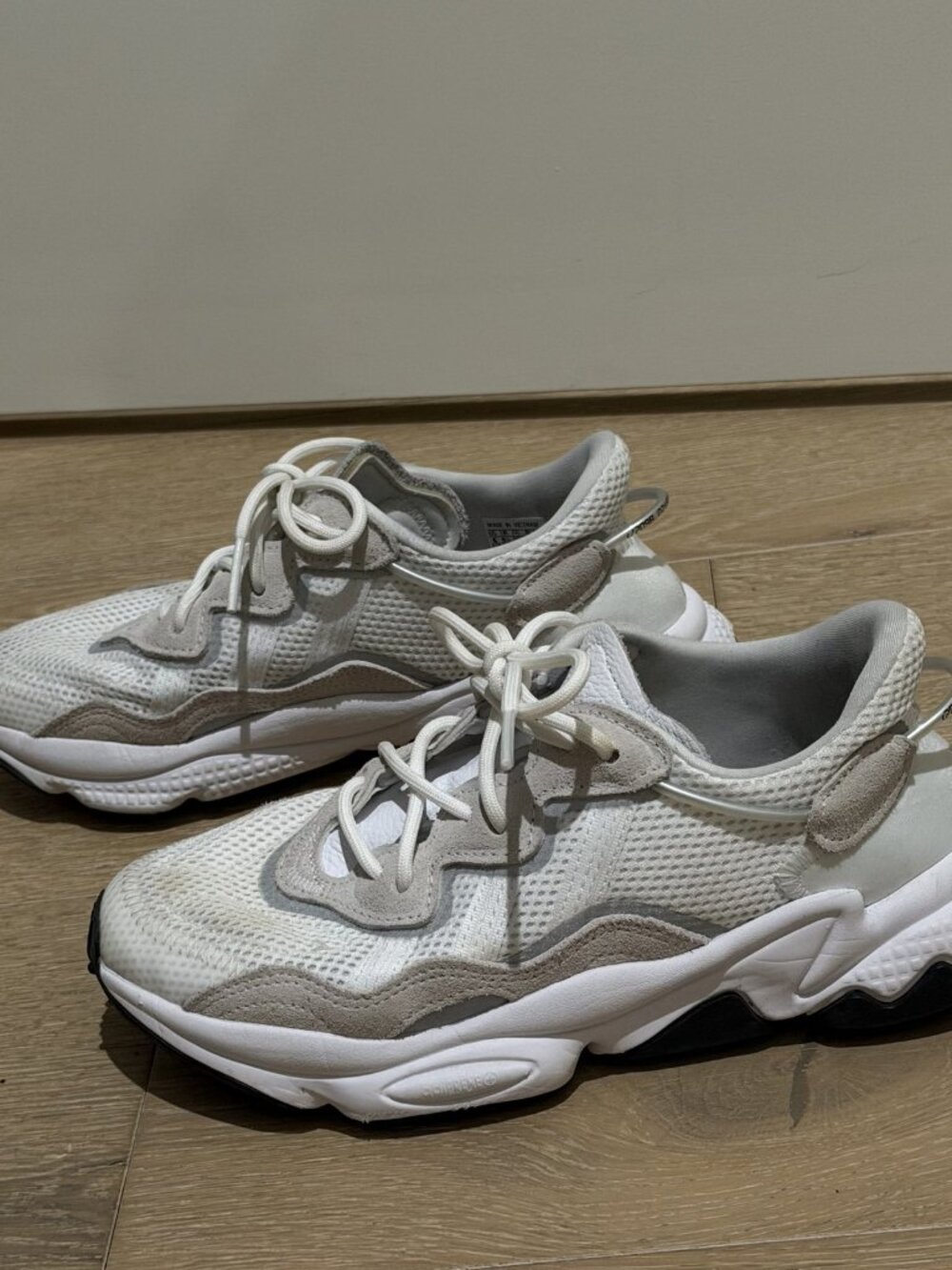 adidas Ozweego White Grey Chunky Sneakers EE6464 Women's 7